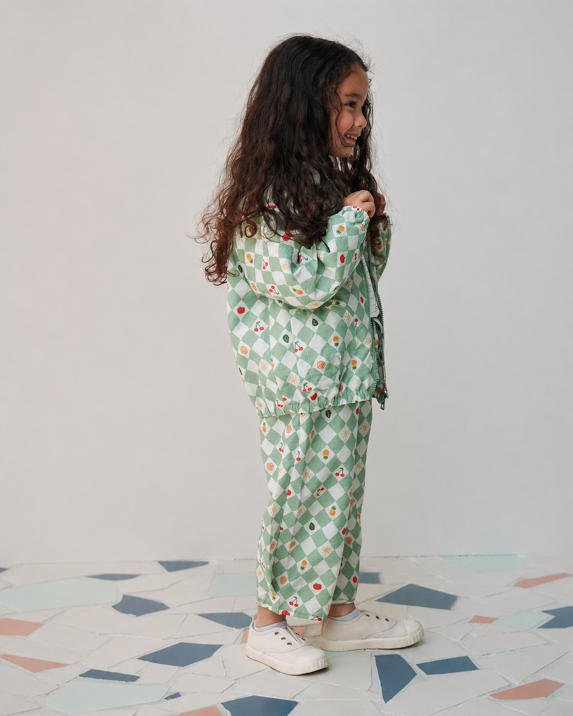 طقم بنمط ماسي ملون